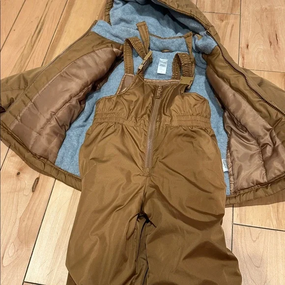 Toddler snow suit - Picture 3 of 3